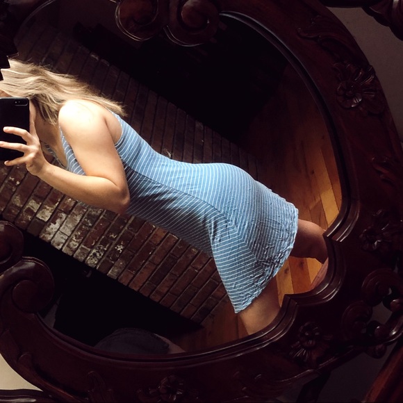 SOLD❗️Mini Dress - Picture 3 of 3